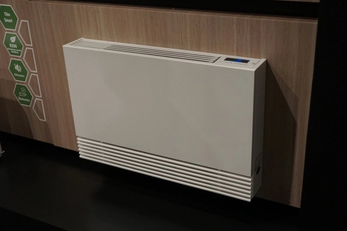 Lo stand di Mycond al Warsaw HVAC Expo 2023 che mostra soluzioni HVAC avanzate.