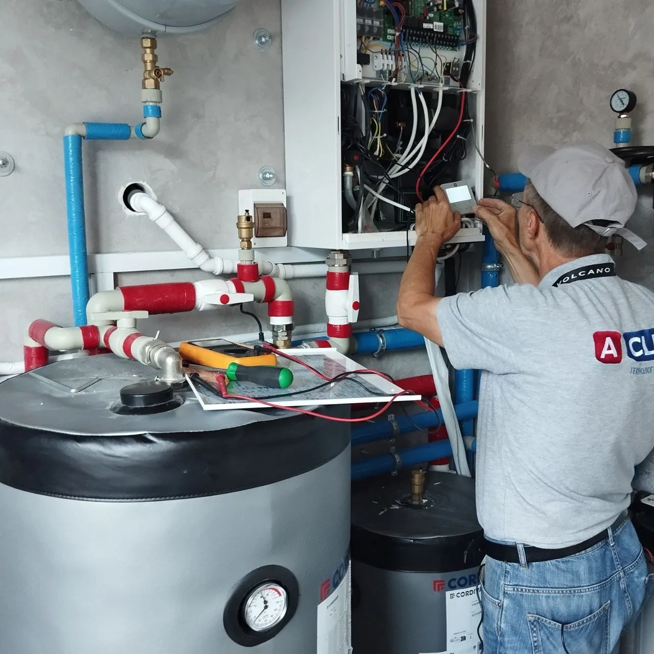 Abitazione indipendente con pompe di calore Mycond Split serie BeeHeat