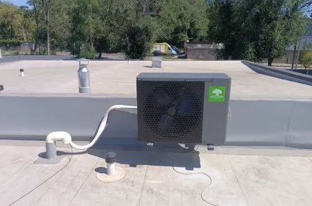 Installazione cottage con pompe di calore Mycond Split serie BeeHeat