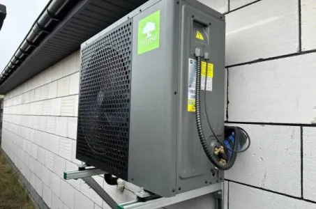 Villa indipendente con pompe di calore Mycond Split serie BeeHeat