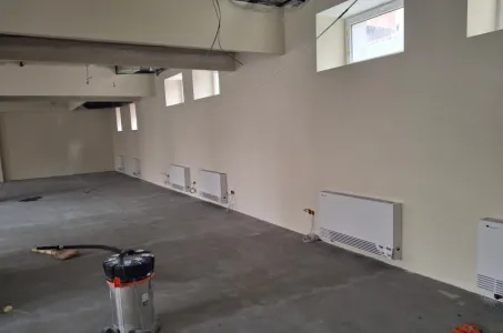 Stabilimento industriale con ventilconvettori a parete Mycond