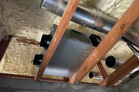 Capannone di produzione con unità di ventilazione con recupero energetico Mycond MVS DW